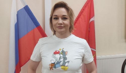 Татьяна Буланова получила удостоверение кандидата в депутаты Госдумы