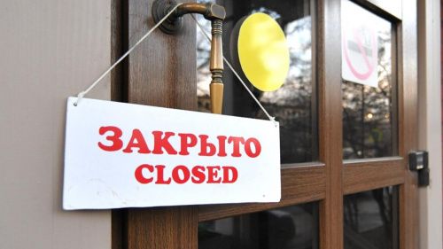 Смольный ужесточил ограничения в Петербурге из-за коронавируса