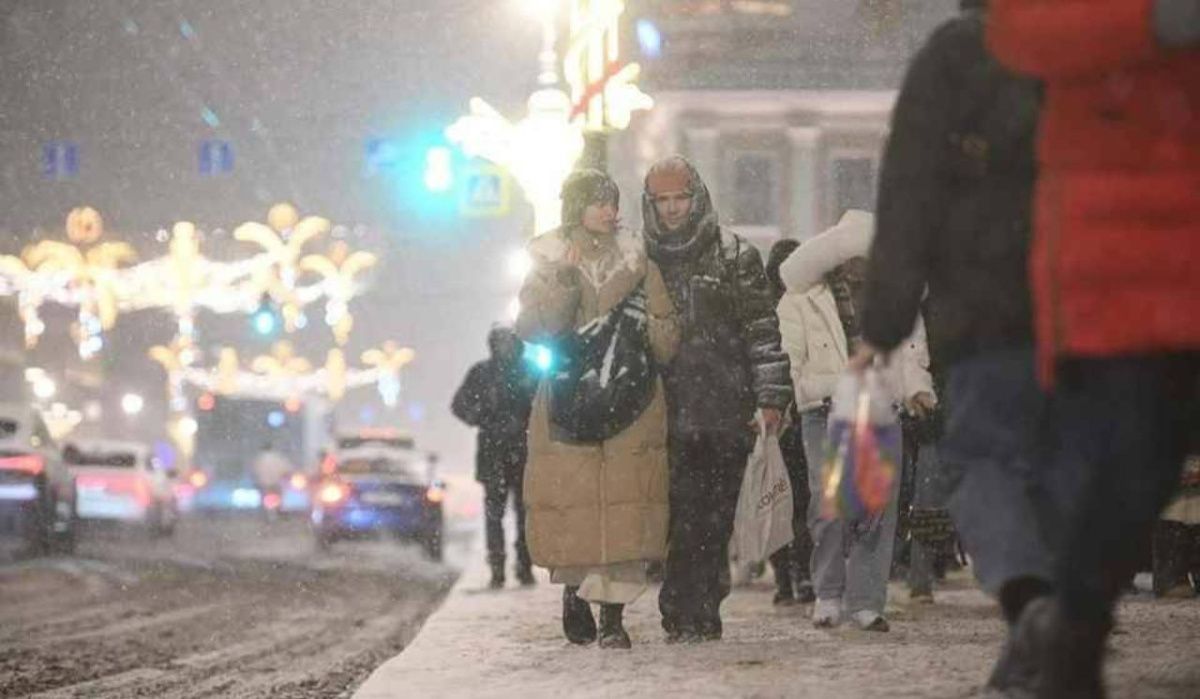 Сильный снегопад ожидается в Петербурге 14 января