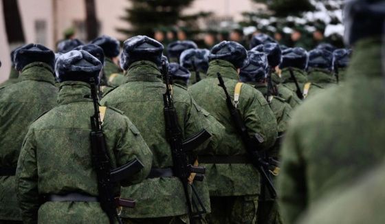 Депутат Госдумы Соболев призвал увеличить срок службы в армии до двух лет