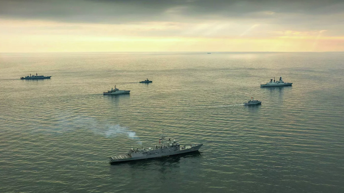 Иран заявил об атаке корабля &quot;Савиз&quot; в Красном море