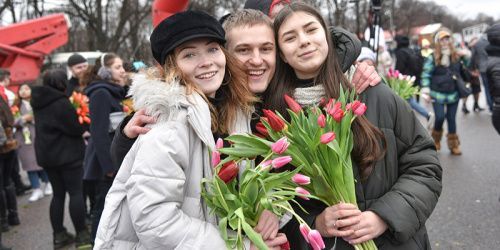 Петербург вошёл в список городов с самыми дорогими цветами