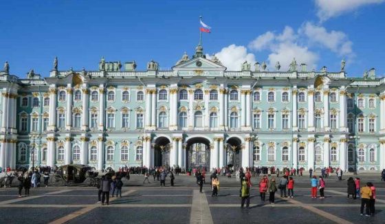 Бесплатное посещение будет в Эрмитаже в День космонавтики