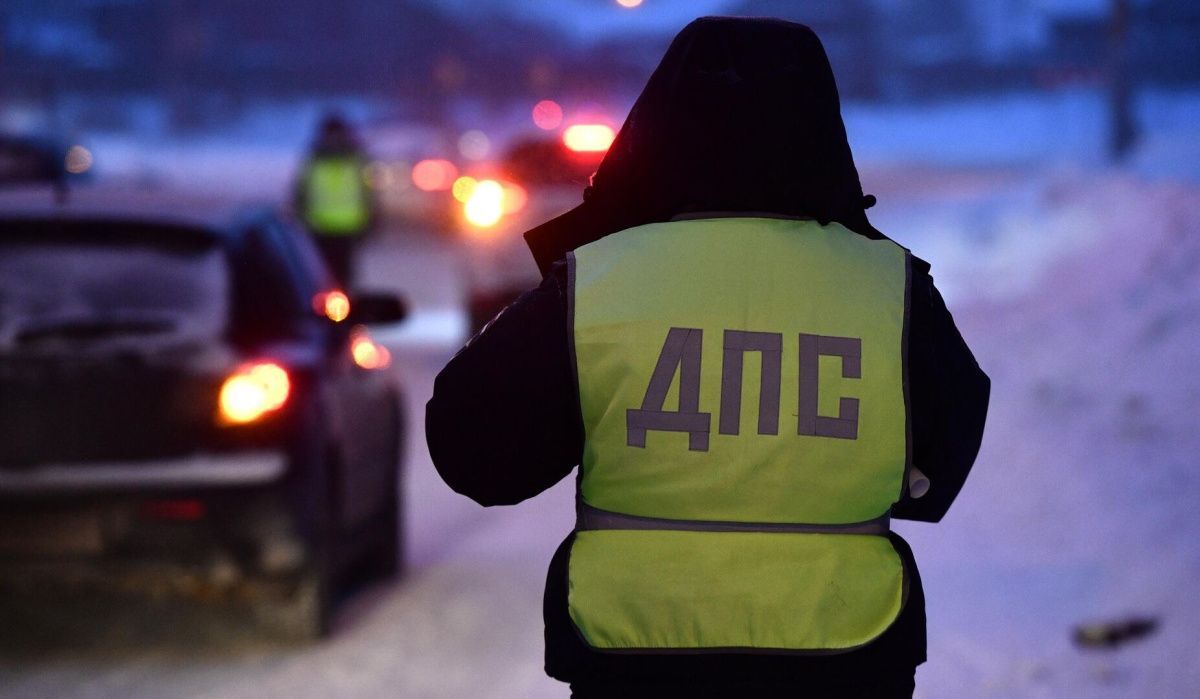 В Петербурге полиция задержала водителя после гонок на дорогах