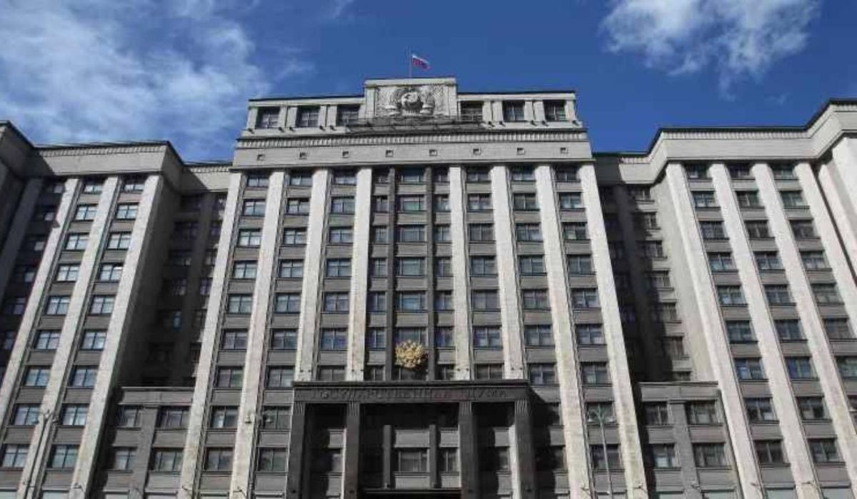 В Госдуму внесли законопроект о переименовании Волгограда и Санкт-Петербурга
