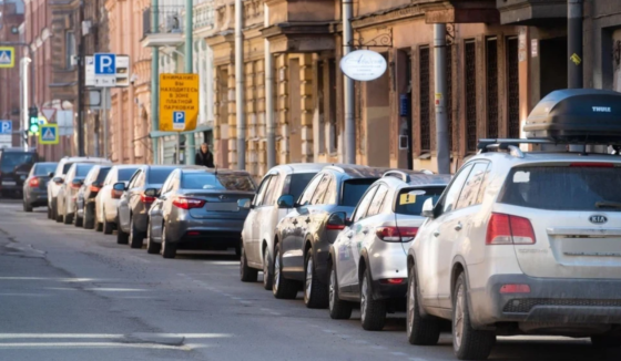 В Санкт-Петербурге расширили список льготников для бесплатной парковки
