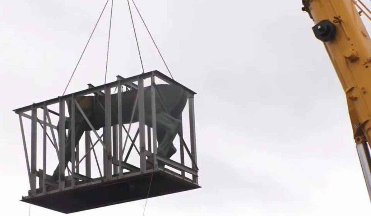 В Уфе завершили демонтаж памятника Салавату Юлаеву