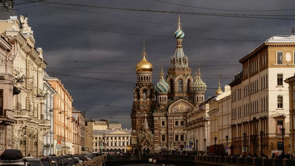 Почему Петербург оказался без подушки безопасности в тяжелое время