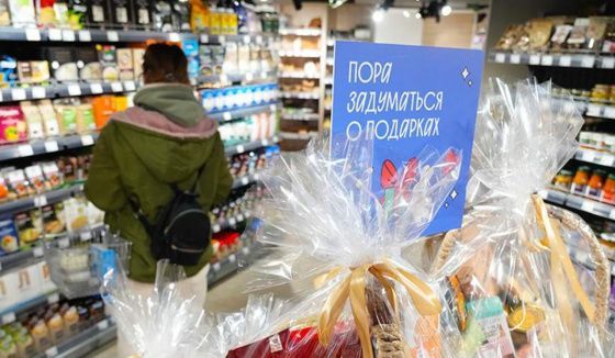 В Петербурге резко подскочил спрос на комплектовщиков подарков