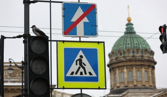 Новые дорожные знаки появились на Невском проспекте Питера