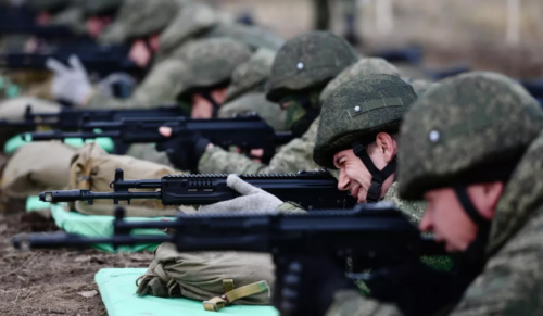 «На передовую прямо в трусах»: военкоматы Калининского района охотились на жителей во время блэкаута
