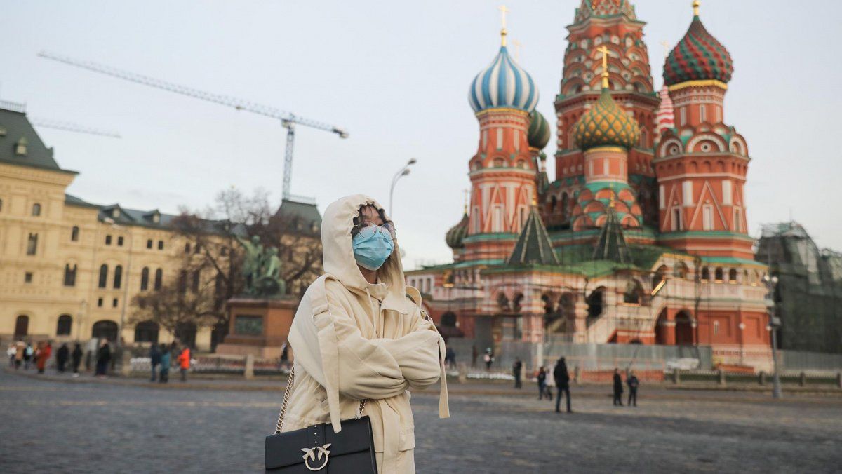В этом году Петербург потерял 50% туристического потока