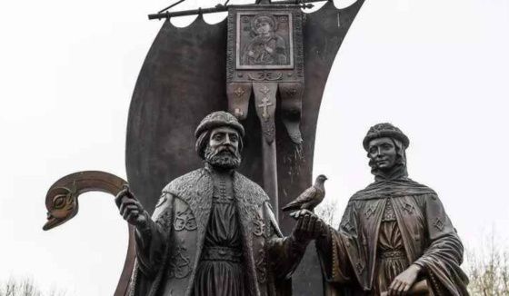 В Петербурге и Ленобласти назвали число жителей с именами Петр и Феврония