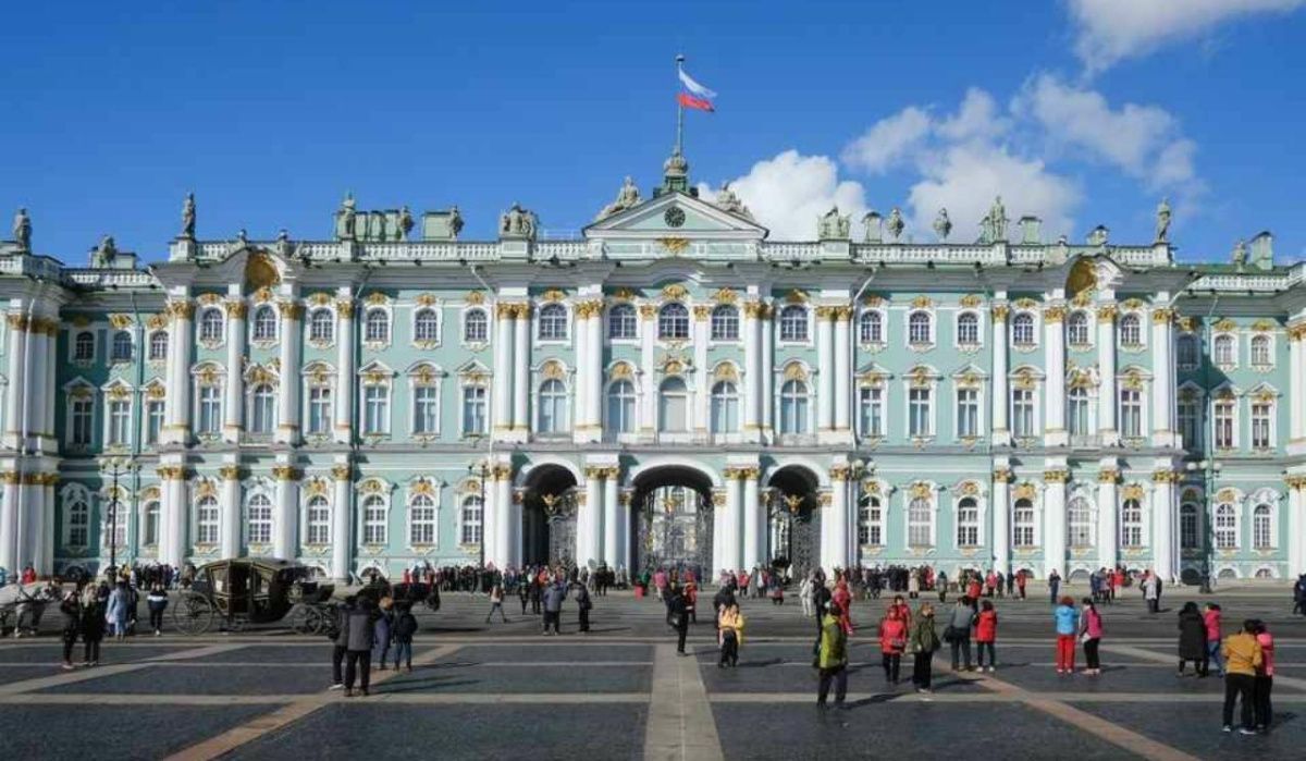 Бесплатное посещение будет в Эрмитаже в День космонавтики