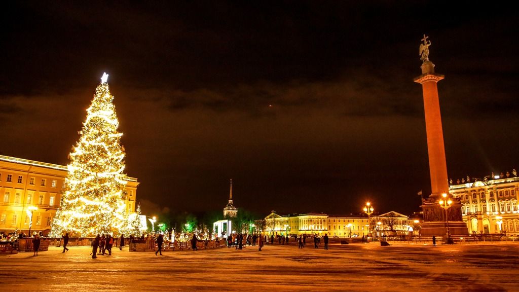В Петербурге общественный транспорт будет работать в новогоднюю ночь