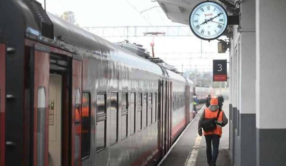 Петербург утвердил закон о едином тарифе на проезд в электричках