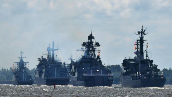 Песков объяснил причину отмены главного парада ВМФ
