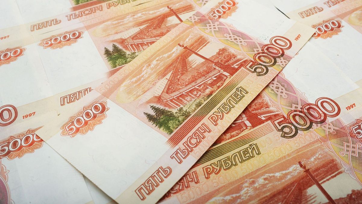 В Питере иностранец пытался подкупить гаишника пятью тысячами рублей
