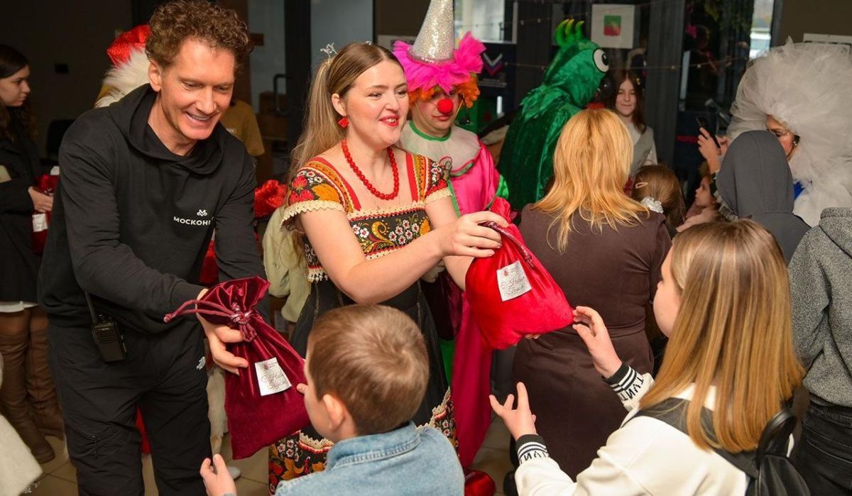 Москонцерт начал новогоднюю акцию помощи детям из новых регионов России