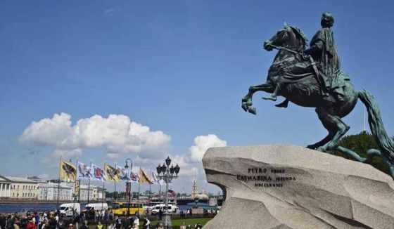 В центре Петербурга ограничат движение транспорта с 27 по 31 мая