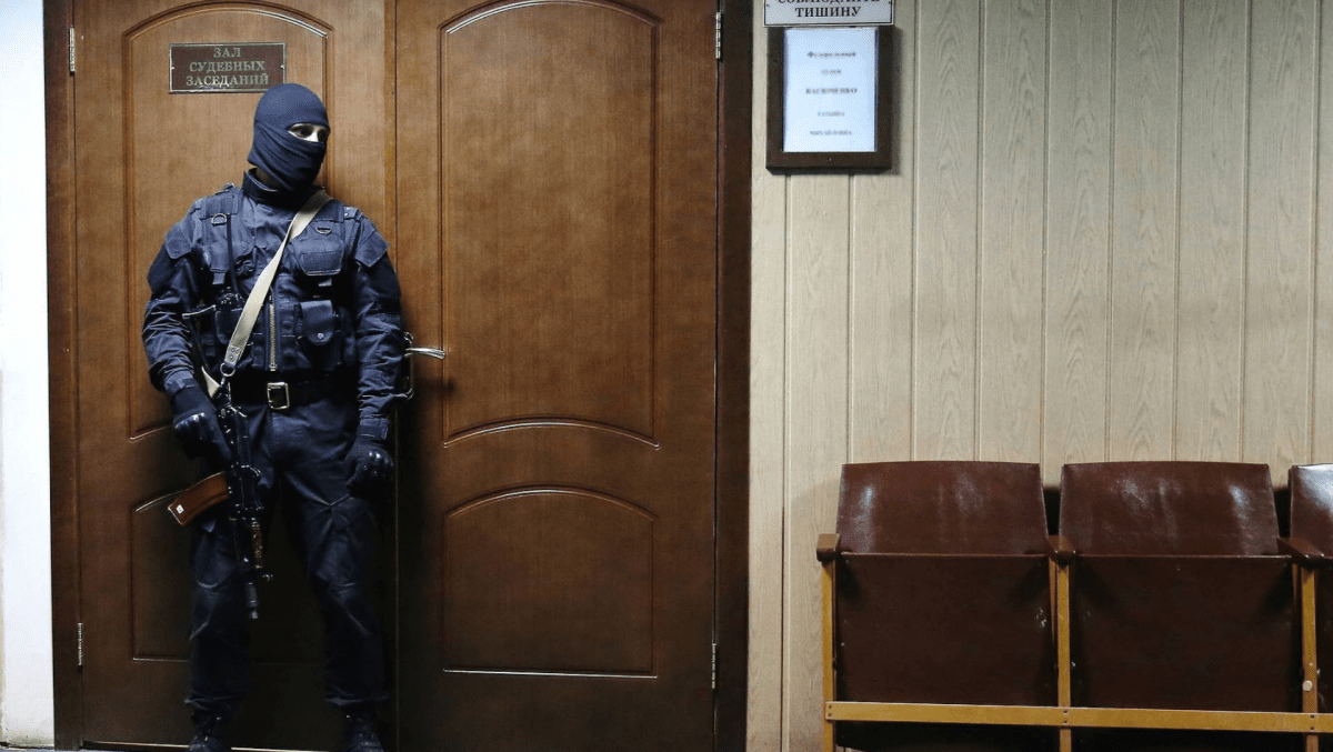 В Петербурге арестовали учителя, домогавшегося школьниц