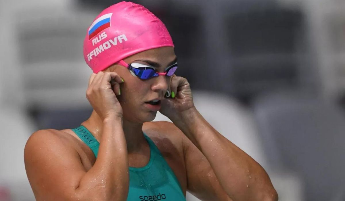 Сальников: шестикратная чемпионка по плаванью Ефимова собирается выступить на чемпионате России в Санкт-Петербурге 
