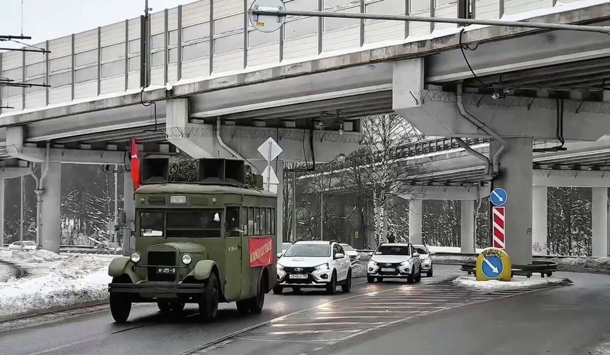 Автопробег в Петербурге отметил 83-летие прорыва блокады Ленинграда