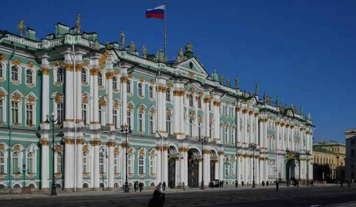 Леус рассказал о погоде в Петербурге на 21 августа