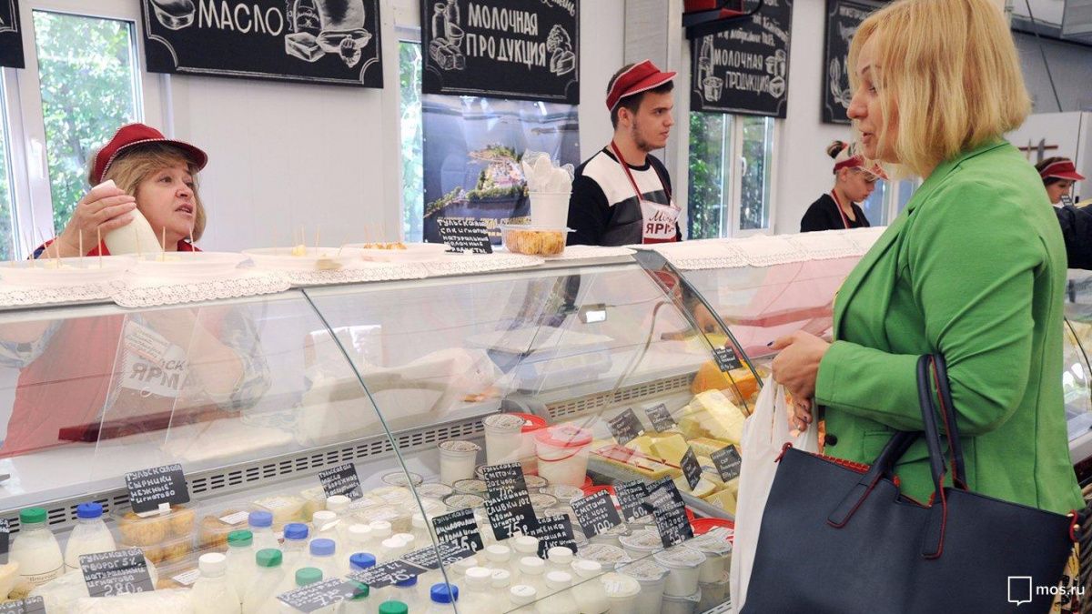 РПН Петербурга игнорирует поддельное молоко в магазинах города