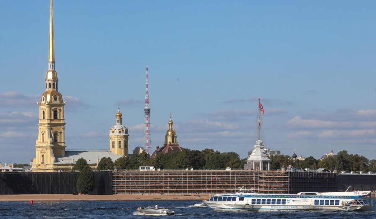 В Петербурге за год аттестовали почти 700 экскурсоводов и гидов-переводчиков