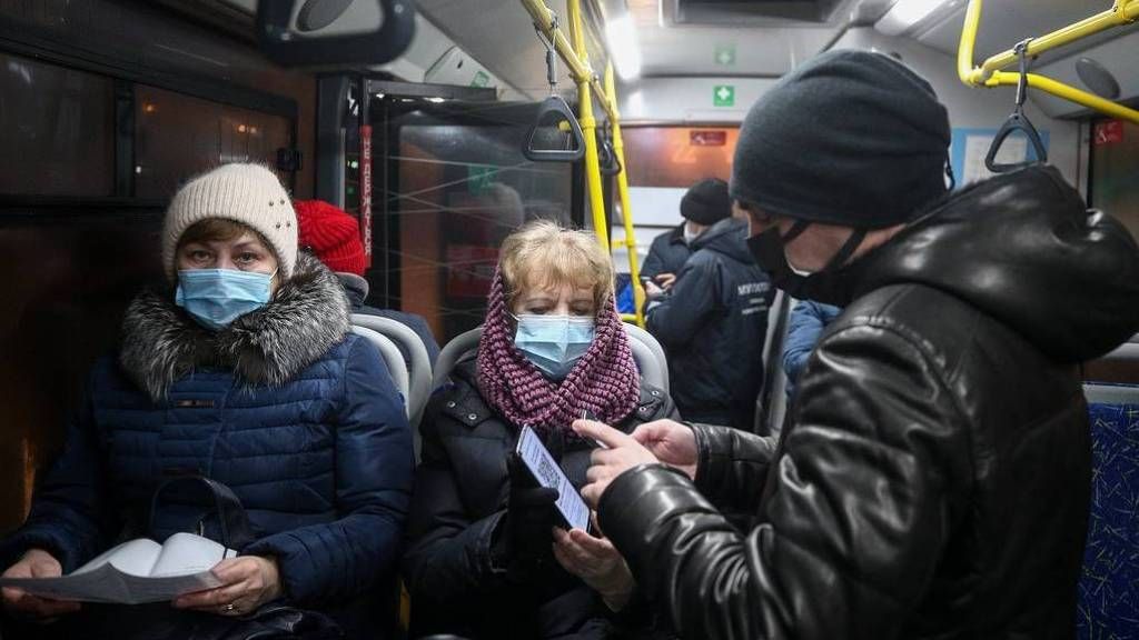 Петербуржцы возмутились очередному повышению цен за проезд  