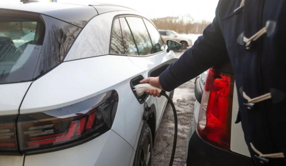 В Петербурге продажи электромобилей выросли в три раза