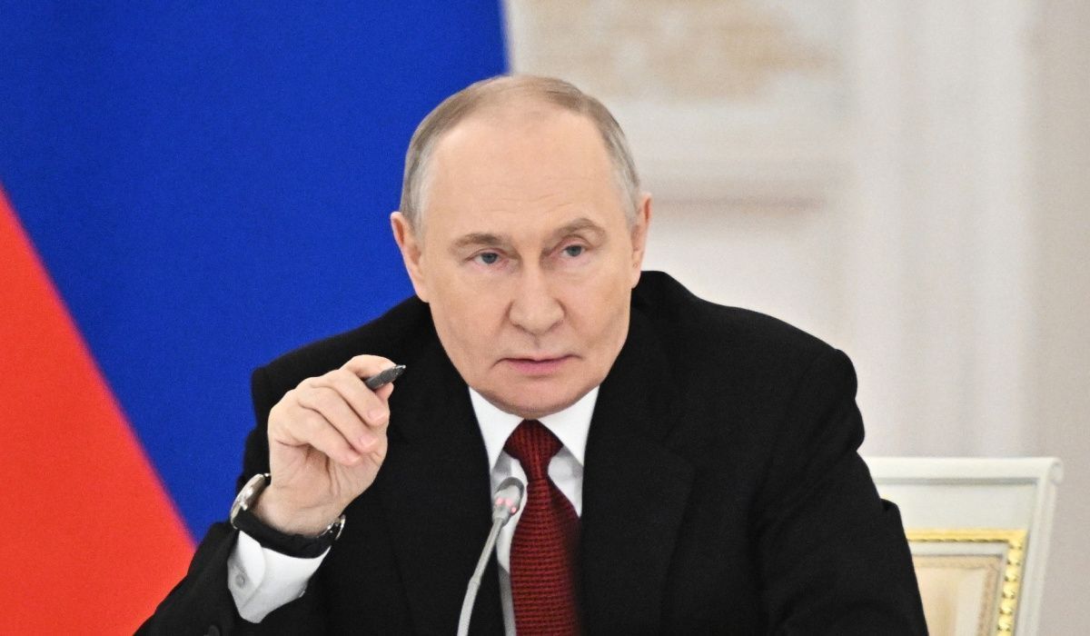 Путин объявил о проведении международного транспортного форума в Петербурге