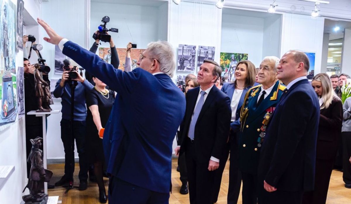 В Ростове открылась юбилейная выставка скульптора Сергея Олешни