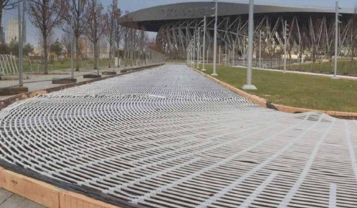 Каток у СКА Арены впервые откроется в Петербурге