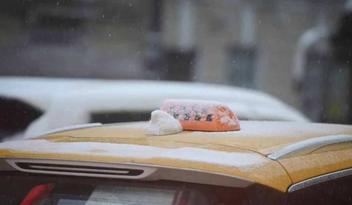 Кандидат в мэры Екатеринбурга предлагает запретить мигрантам работать в такси