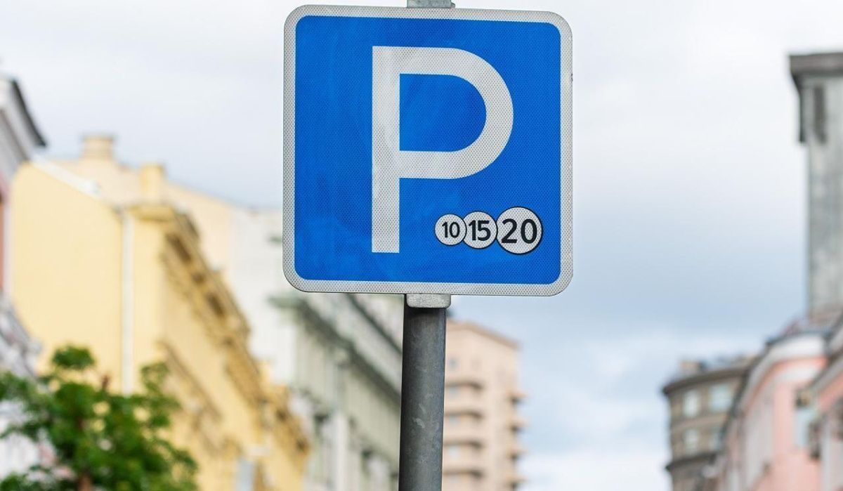 Платные парковки откроются с 25 июля ещё на двух новых набережных Петербурга