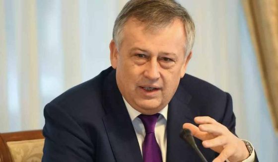 Губернатор Ленобласти Александр Дрозденко порвал сухожилие перед ПМЭФ