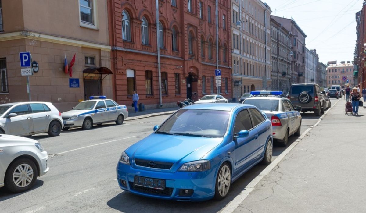 7,5 тысячи платных парковочных мест в Петербурге «пополнят бюджет» на 6,4 миллиарда рублей