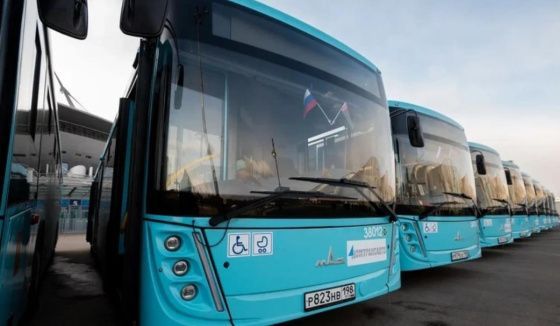 Лукашенко назвал причину возгорания автобусов МАЗ в Петербурге