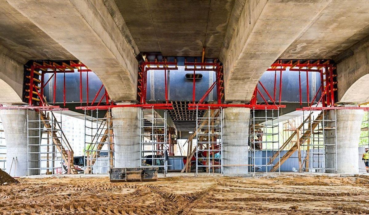 Стартовала сборка пролета путепровода на пересечении МСД с Бакинской улицей в Москве