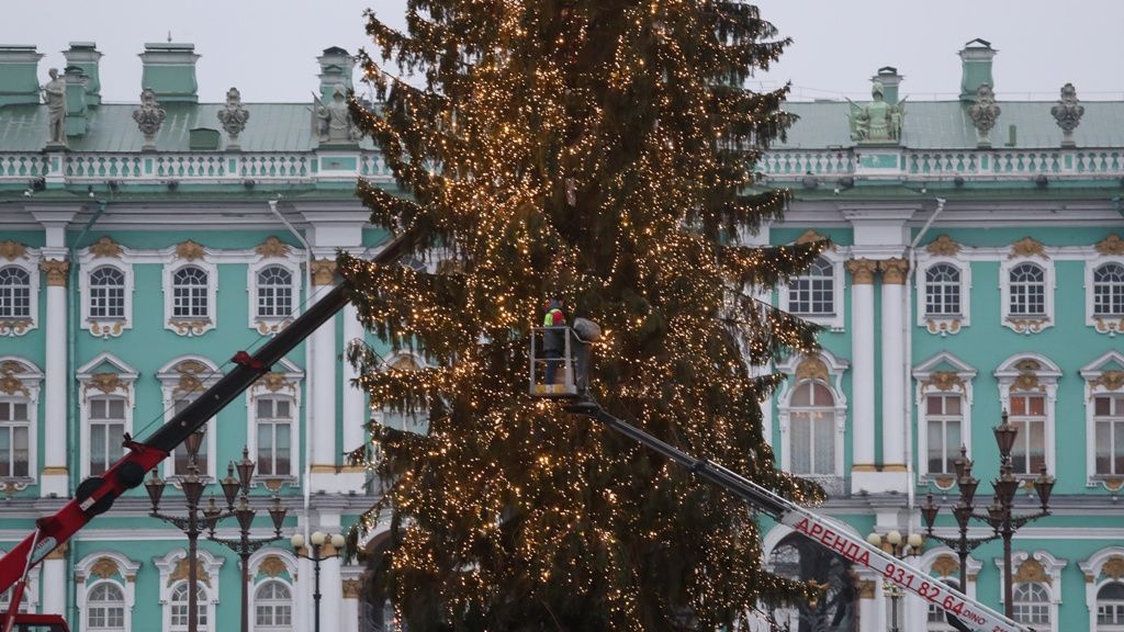 Миллионные траты без праздника: как Петербург отметит Новый год