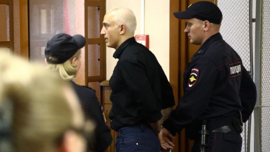 В Санкт-Петербурге бывший депутат Заксобрания осуждён за получение взяток