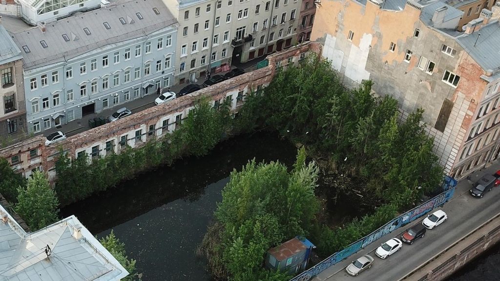 Мундеп Грудин подал в суд на КИО за разрушение исторических зданий в Петербурге
