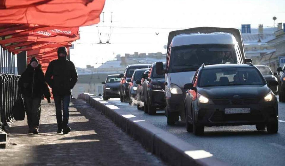 Камеры Петербурга будут следить за выбросами автомобилей