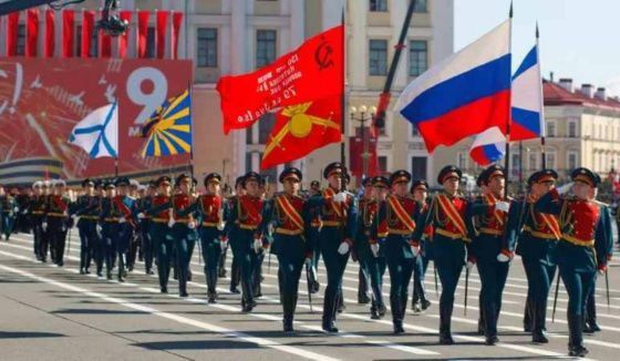 Военный парад и салют в Петербурге проведут в традиционных форматах