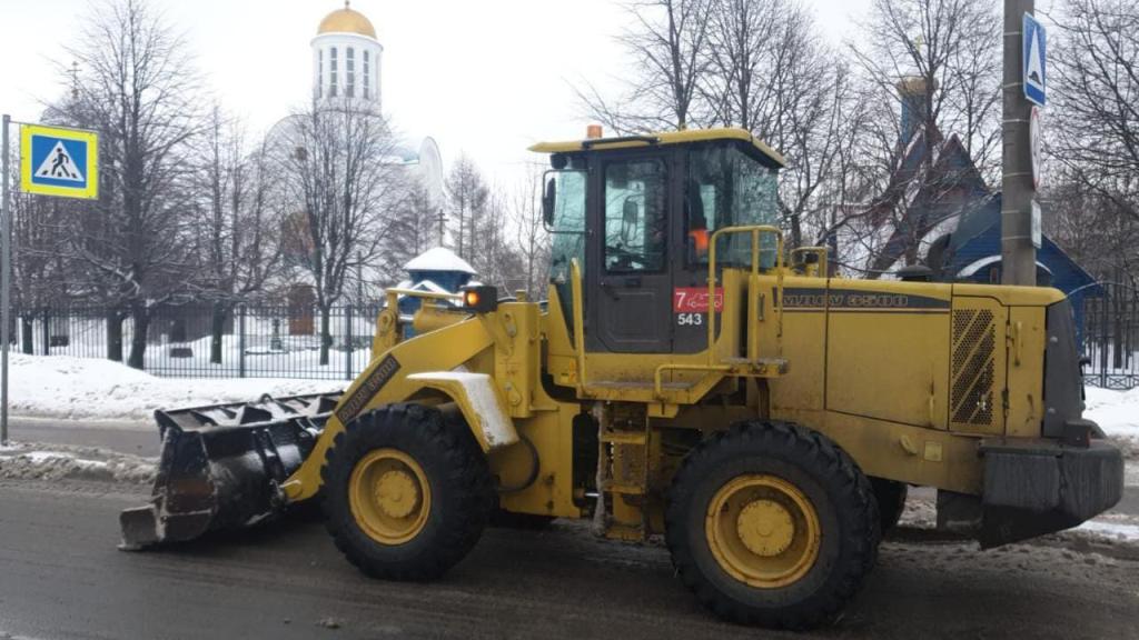 Петербургские власти признали своё бессилие в ликвидации снежных завалов в городе