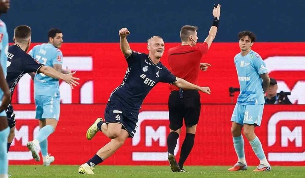 "Зенит" уступил "Динамо" в матче Кубка России