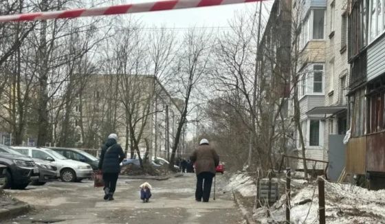 В Петербурге Lexus с номером 666 был атакован беспилотником
