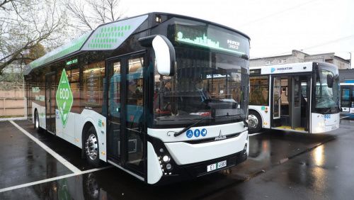 Петербург получил 65 автобусов на экотопливе